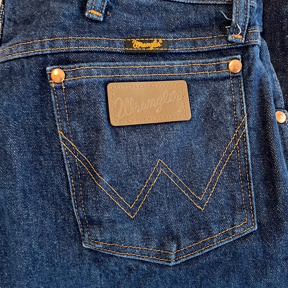 Like New Men’s Wrangler Jeans 100% Cotton!